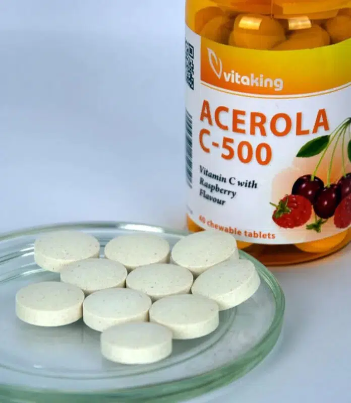 Vitaking Acerola C-500 málnás rágótabletta - 40 db